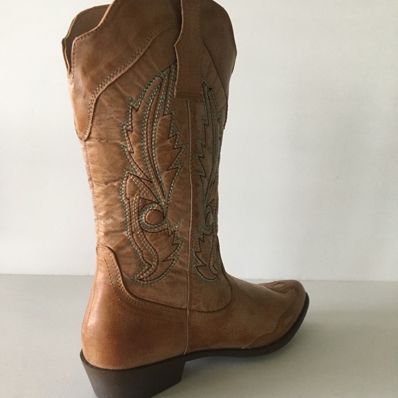 Ladies Cowboy Boot - Picture 4 of 5